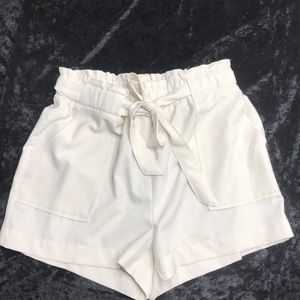 Ivory shorts fashionova